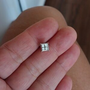14k White Gold Square Single Stud Earring With Diamonds